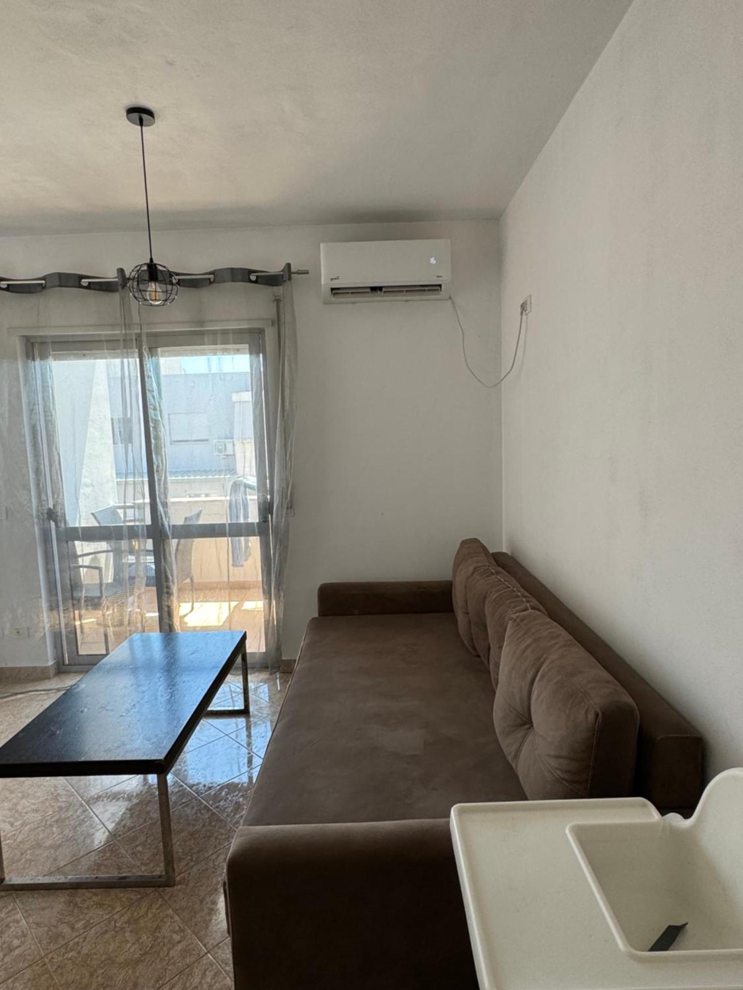 Apartment 2 Min Away From
